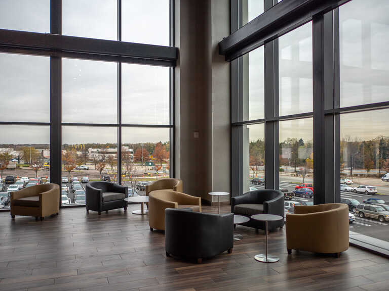 AMC Movie Theater at the Staten Island Mall - Interior photo of Glass Lobby