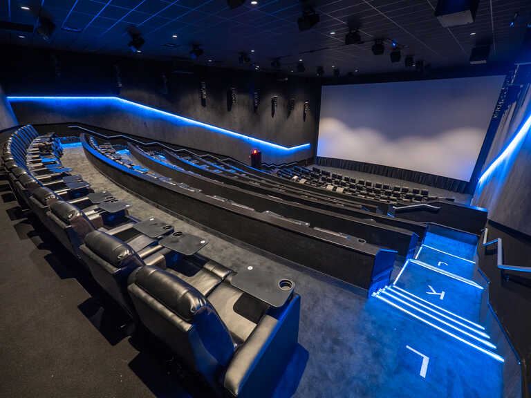 AMC Movie Theater at the Staten Island Mall - Interior photo of Theatre