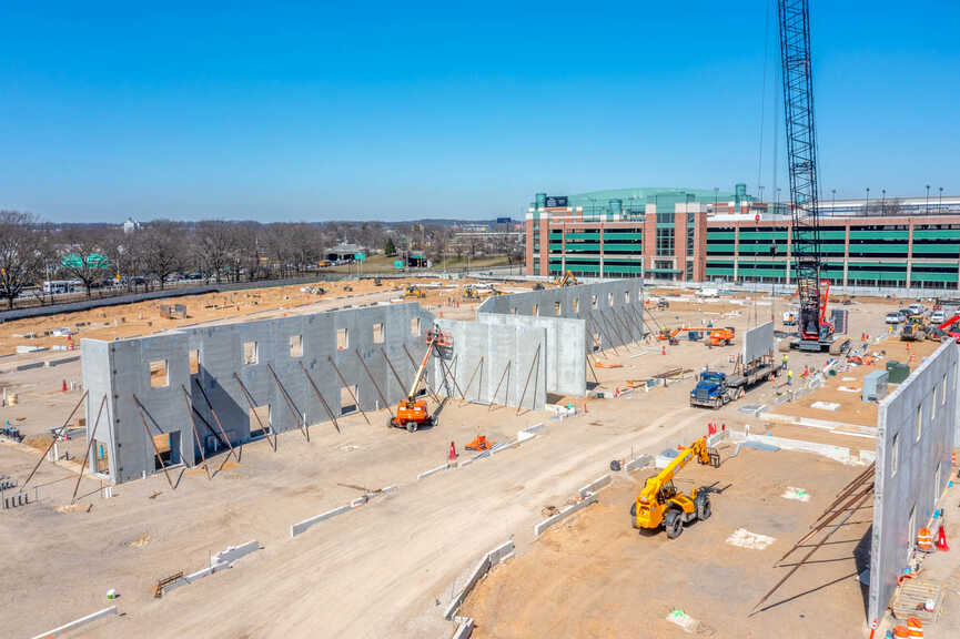 Belmont Park Retail Village - Construction