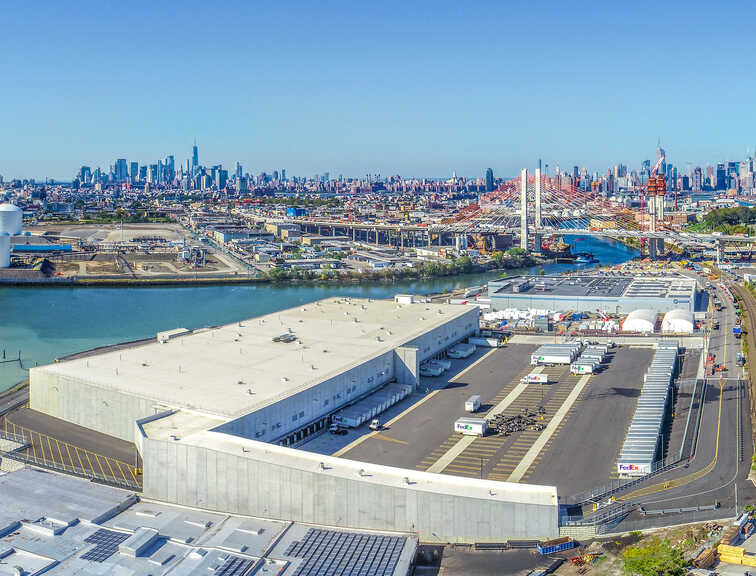 FedEx Maspeth - Exterior photo of Side Bridge