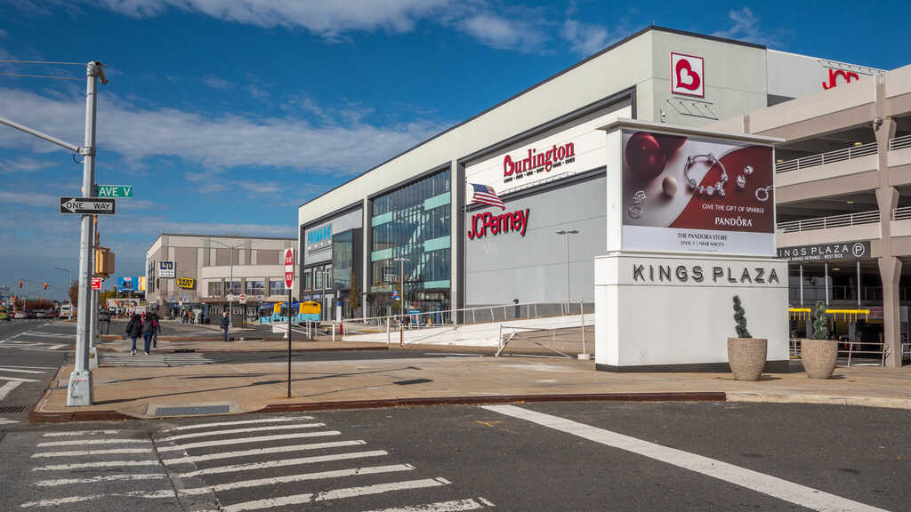 Kings Plaza - Exterior photo of corner store