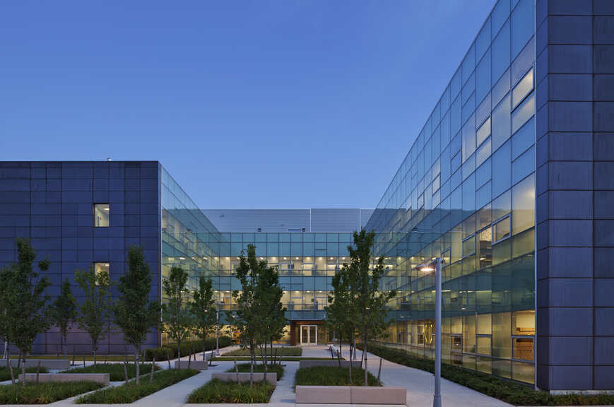 Nassau Community College Life Sciences Building - Interior photo of Facade