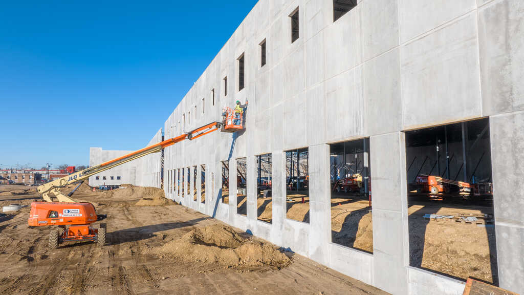 Nassau Logistics Center - Construction