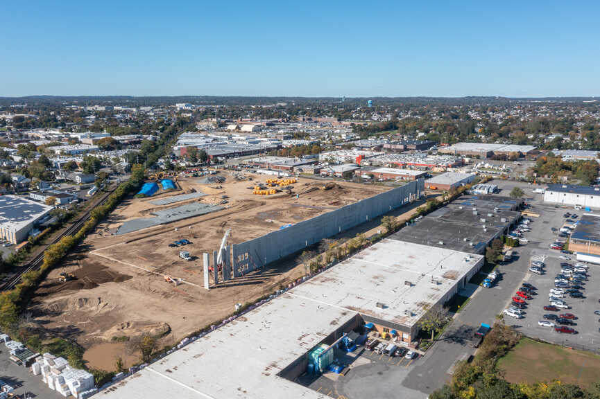 Nassau Logistics Center - Construction