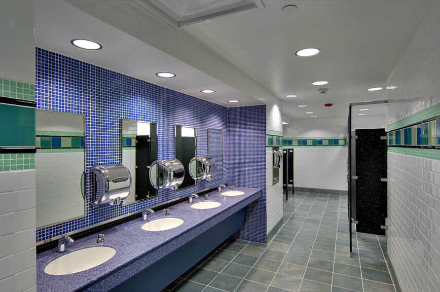 Regal Cinemas Multiplex - Interior photo of Batroom