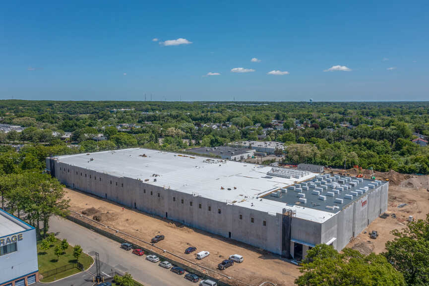 Rockefeller Group Crossways Logistics Center - Construction