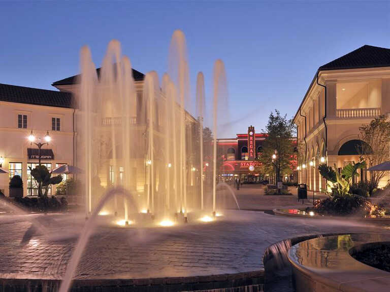 Tanger At The Arches - Exterior photo of mall